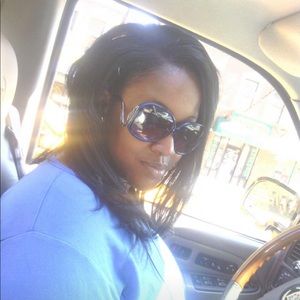 Meet your Posher, Aleathia